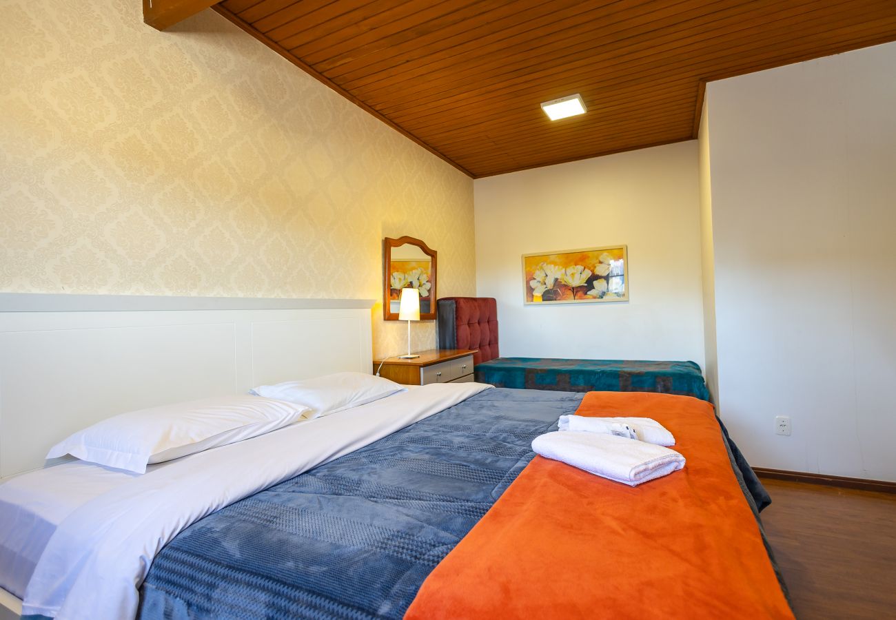 Apartamento em Gramado - Duplex 3 dormitórios a 450m da Rua Coberta!