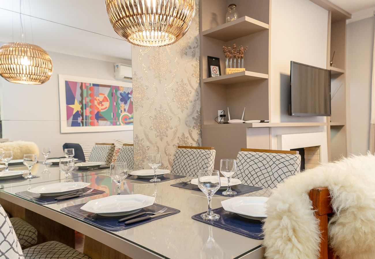 Apartamento em Gramado - Duplex 3 dormitórios a 450m da Rua Coberta!