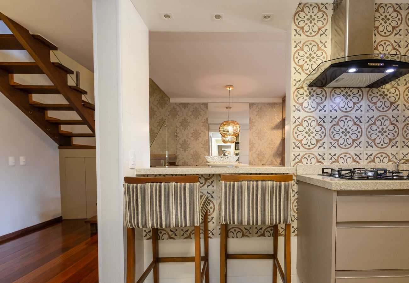 Apartamento em Gramado - Duplex 3 dormitórios a 450m da Rua Coberta!