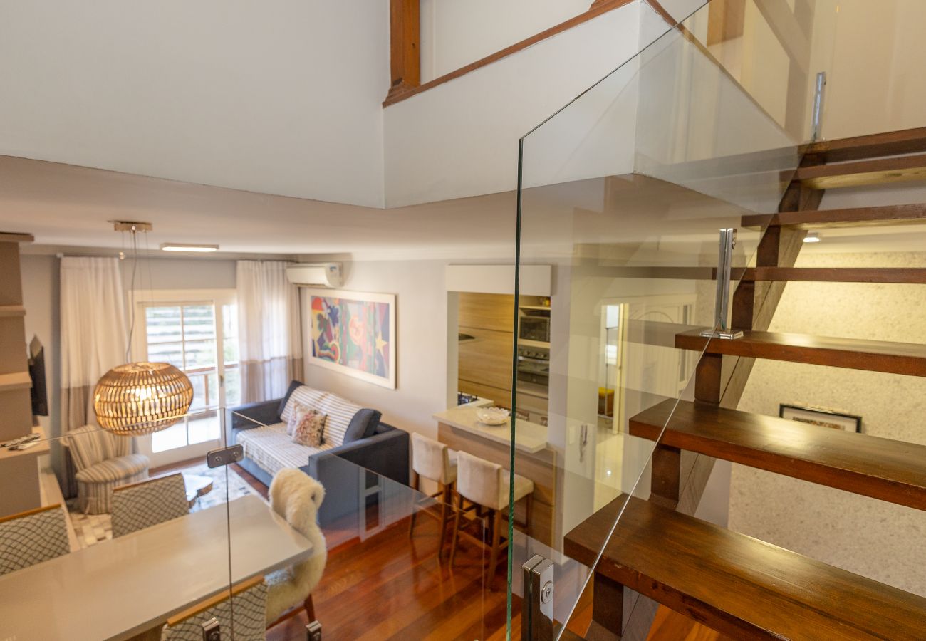 Apartamento em Gramado - Duplex 3 dormitórios a 450m da Rua Coberta!