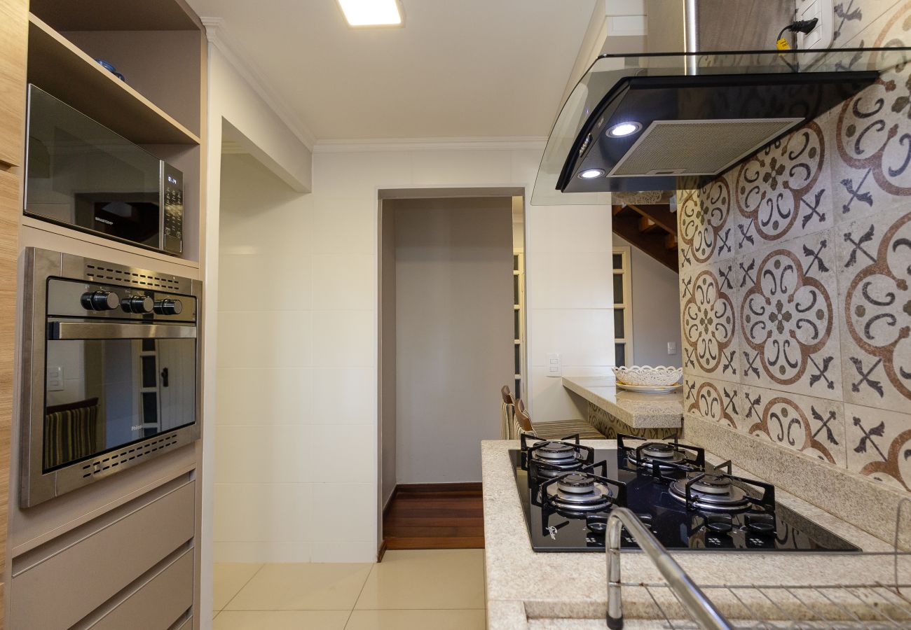 Apartamento em Gramado - Duplex 3 dormitórios a 450m da Rua Coberta!