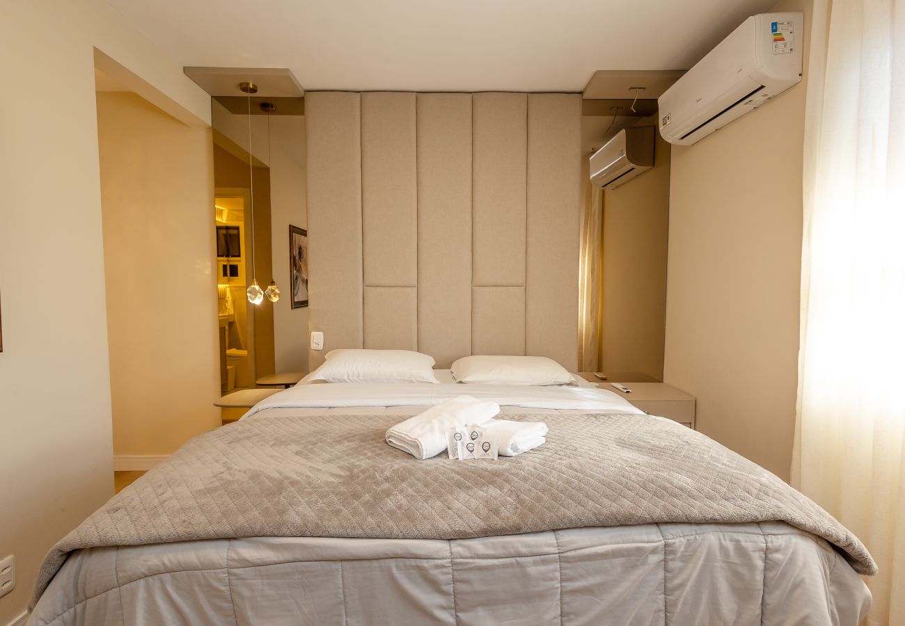 Apartamento em Gramado - NOVO! Duplex 4D (3 suites) a 600m da Rua Coberta