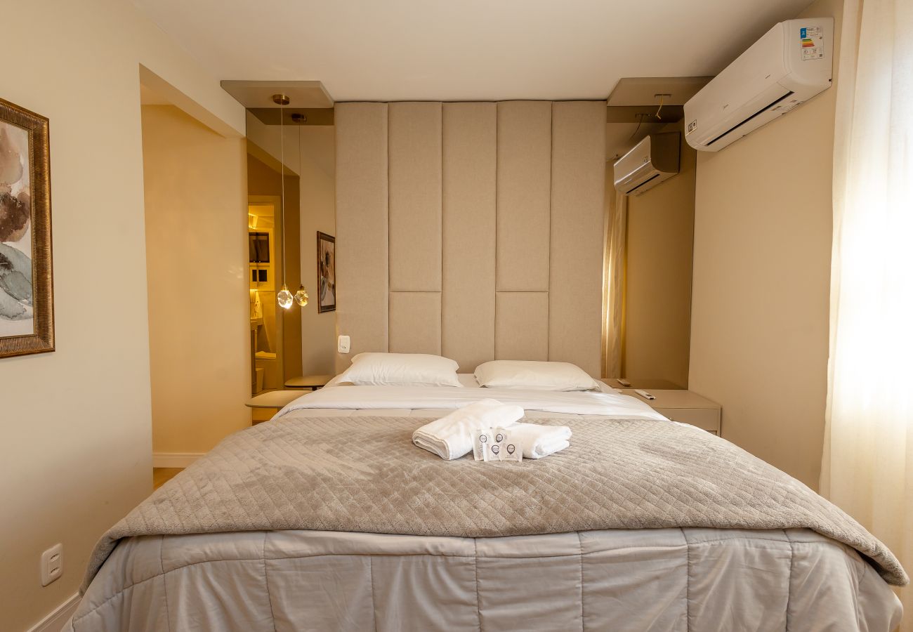 Apartamento em Gramado - NOVO! Duplex 4D (3 suites) a 600m da Rua Coberta