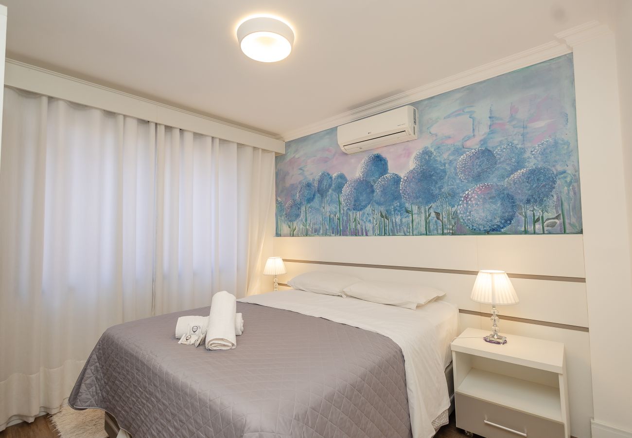 Apartamento em Gramado - Apto 1D no coração de Gramado, a 550m da R Coberta