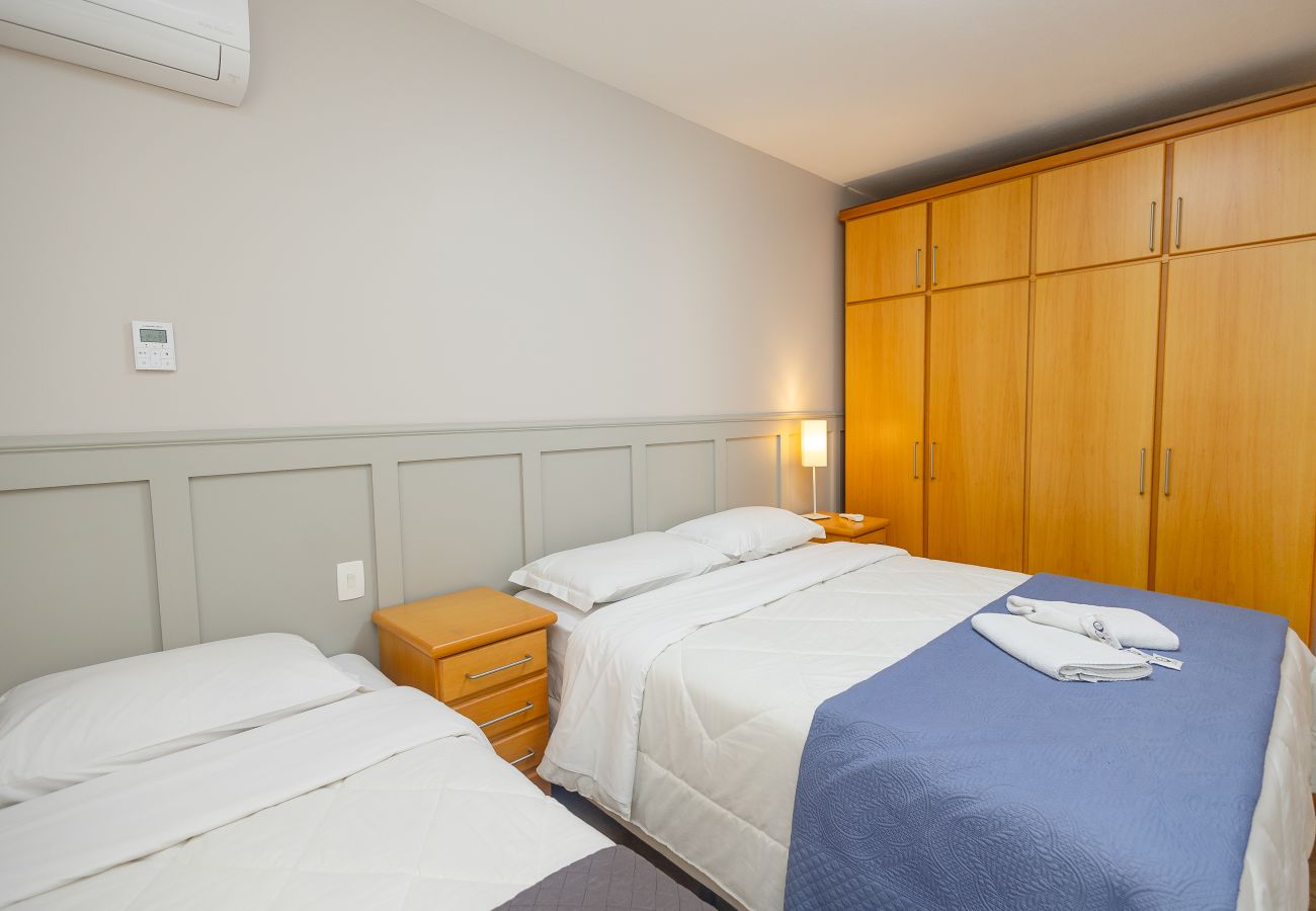 Apartamento em Gramado - NOVO! Dois quartos a 400m da Rua Coberta!