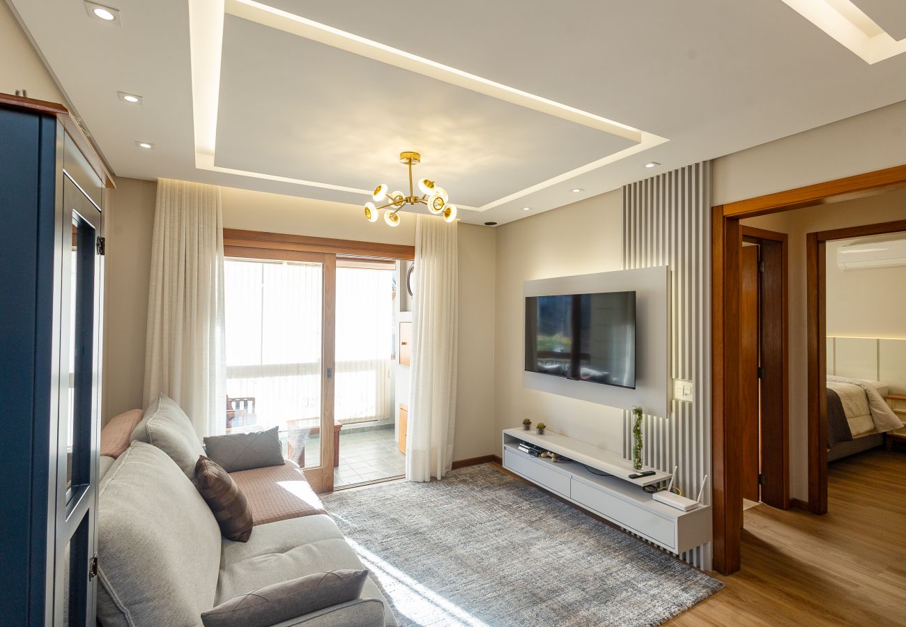 Apartamento em Gramado - NOVO! Dois quartos a 400m da Rua Coberta!