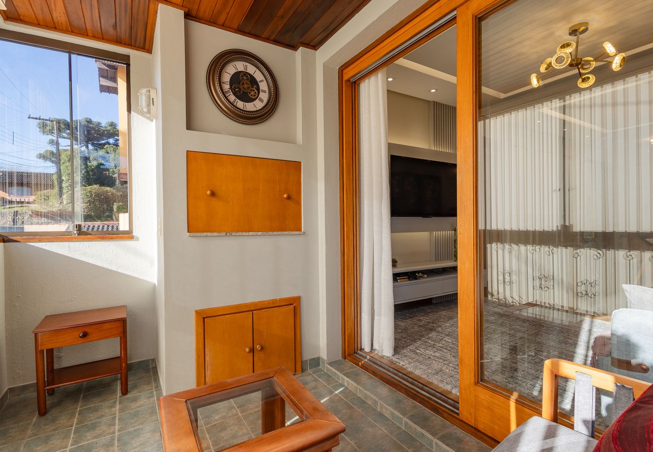 Apartamento em Gramado - NOVO! Dois quartos a 400m da Rua Coberta!