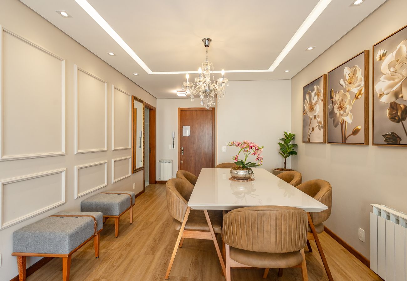 Apartamento em Gramado - NOVO! Dois quartos a 400m da Rua Coberta!