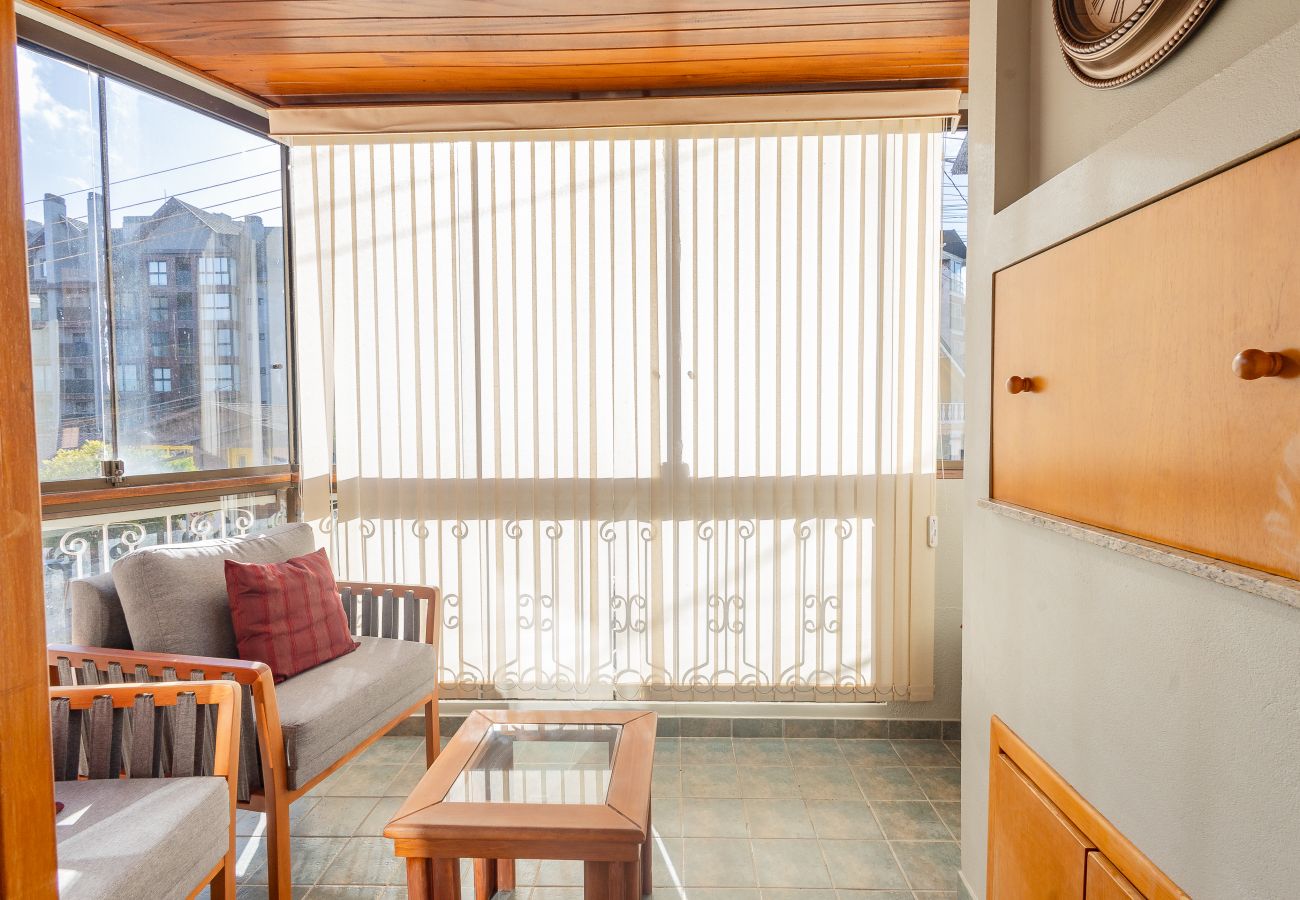 Apartamento em Gramado - NOVO! Dois quartos a 400m da Rua Coberta!