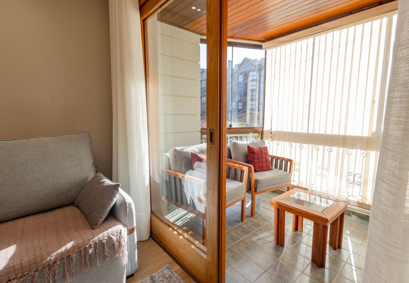 Apartamento em Gramado - NOVO! Dois quartos a 400m da Rua Coberta!