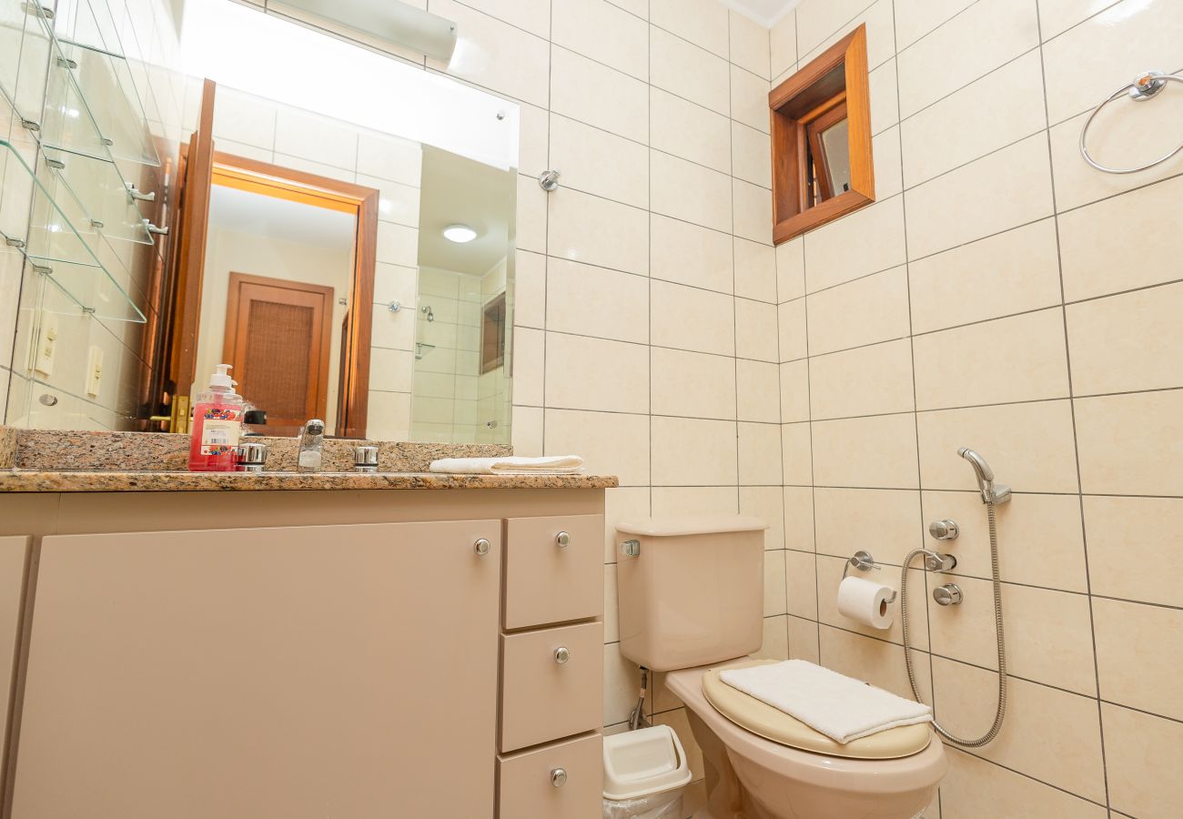 Apartamento em Gramado - NOVO! Aconchegante duplex 2D (2 banhos) a 1km da R Coberta!