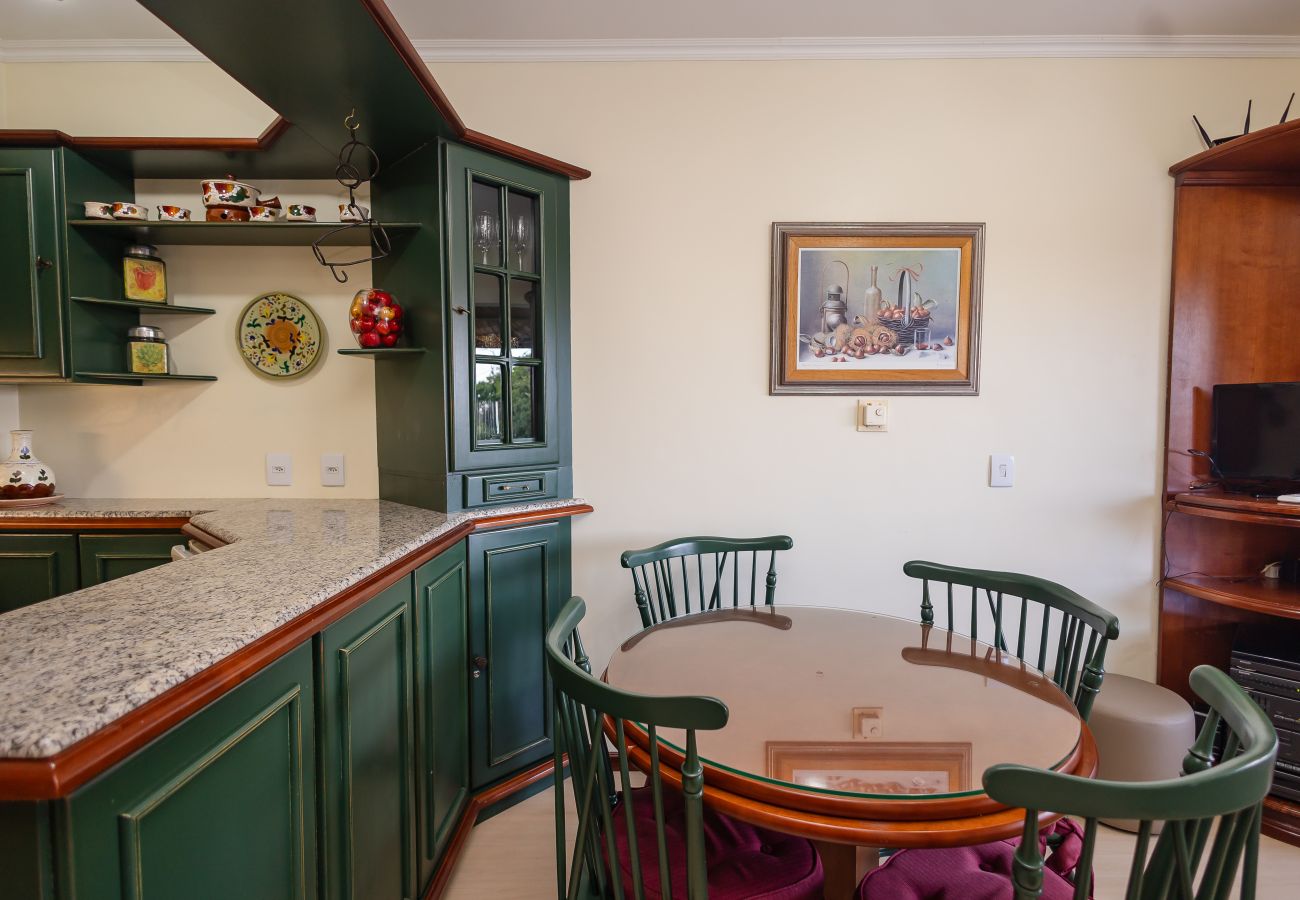 Apartamento em Gramado - Apto aconchegante a 400m da R Coberta