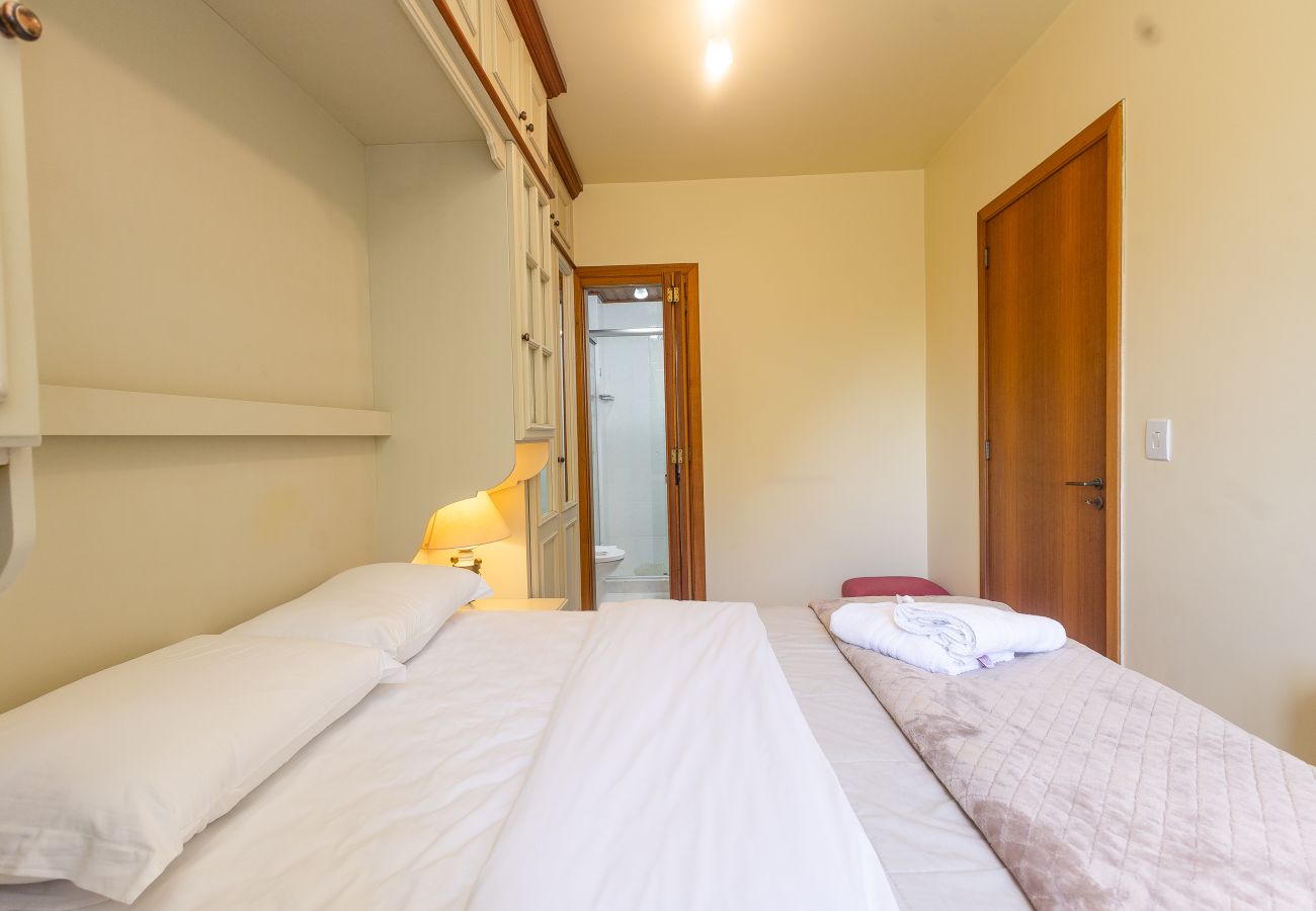 Apartamento em Gramado - Apto aconchegante a 400m da R Coberta