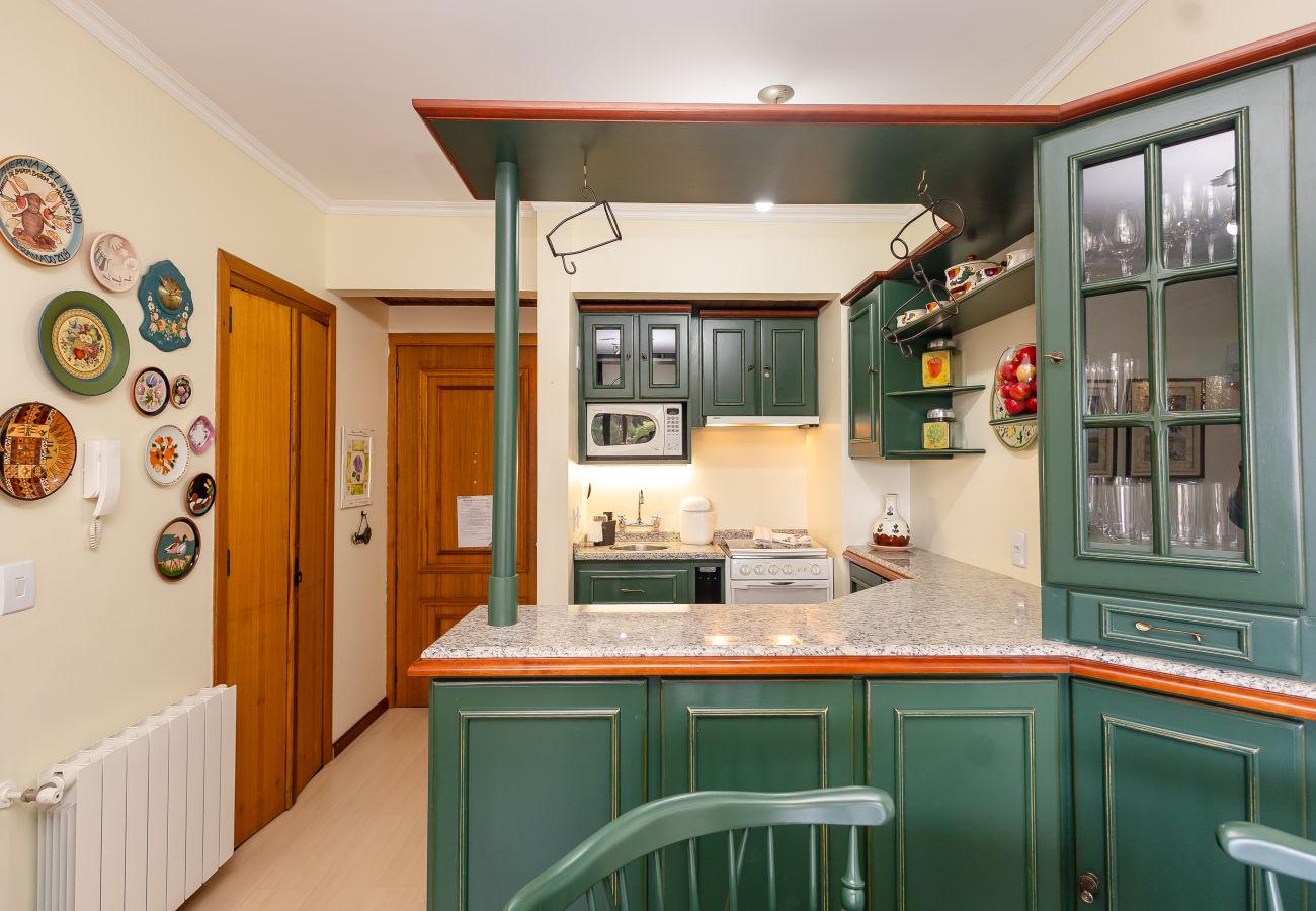 Apartamento em Gramado - Apto aconchegante a 400m da R Coberta