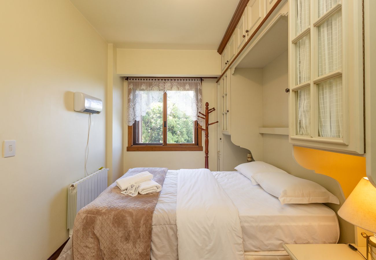 Apartamento em Gramado - Apto aconchegante a 400m da R Coberta