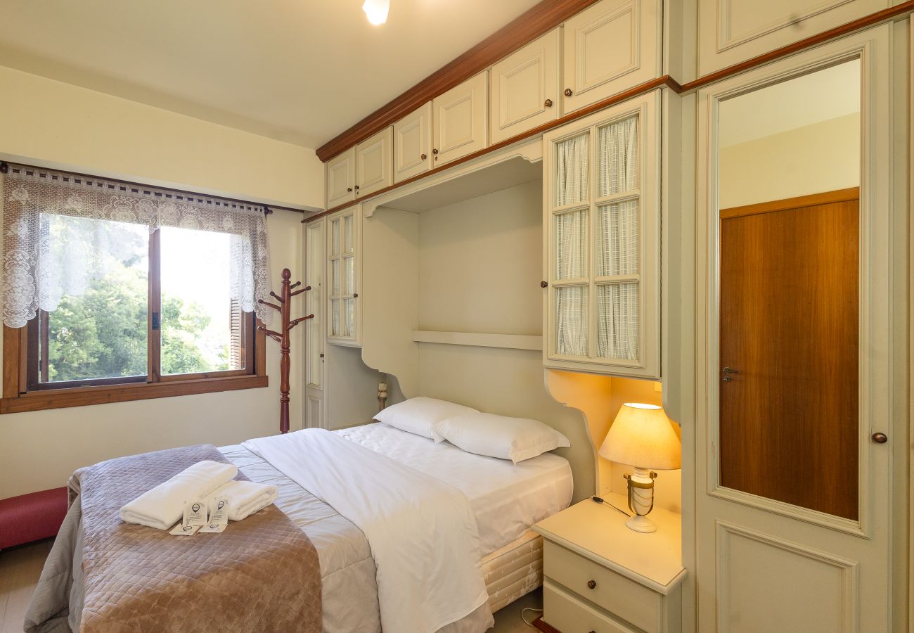 Apartamento em Gramado - Apto aconchegante a 400m da R Coberta