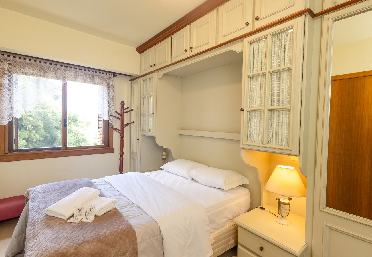 Apartamento em Gramado - Apto aconchegante a 400m da R Coberta