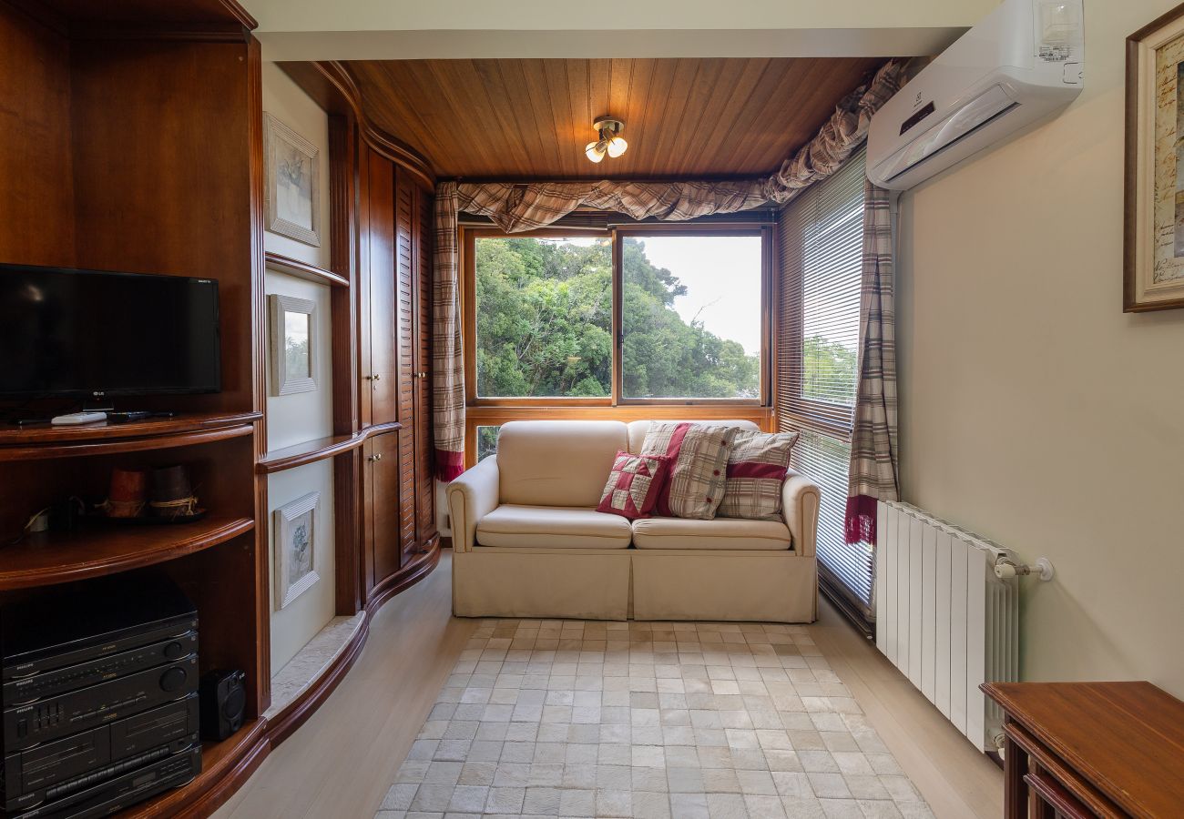 Apartamento em Gramado - Apto aconchegante a 400m da R Coberta