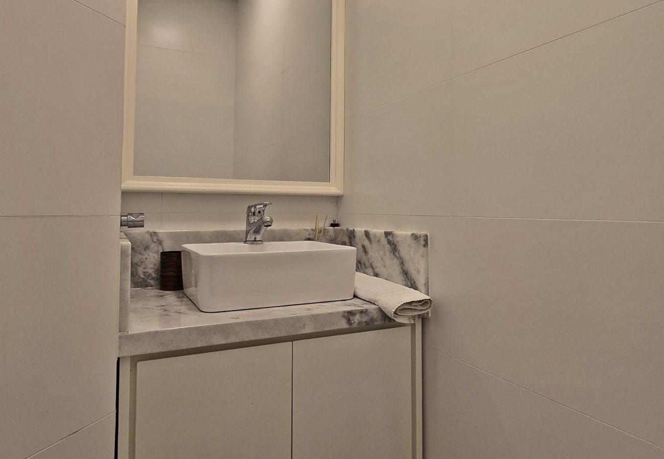 Apartamento em Gramado - NOVO! Duplex 3 dormitórios a 100m da Rua Torta! 