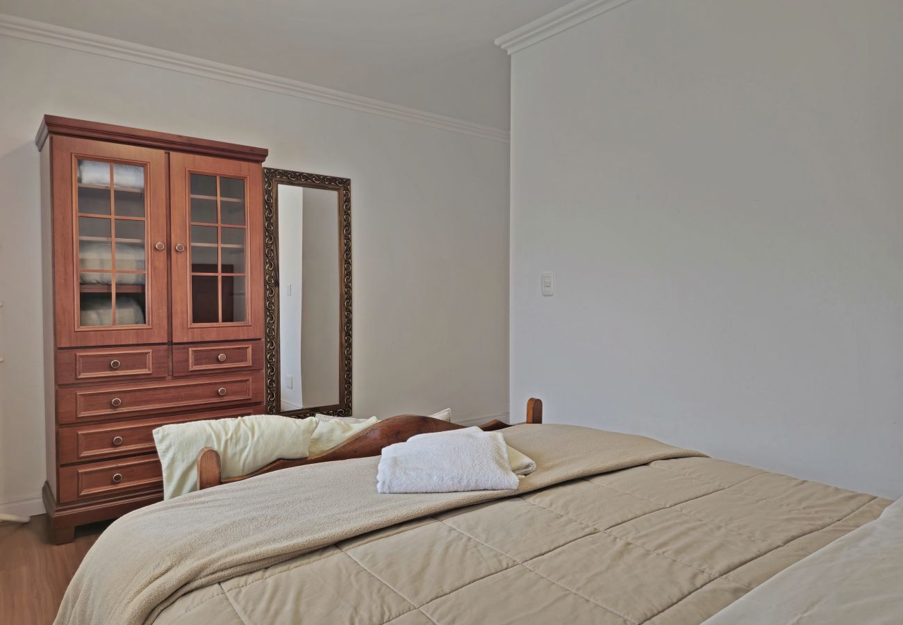 Apartamento em Gramado - NOVO! Duplex 3 dormitórios a 100m da Rua Torta! 