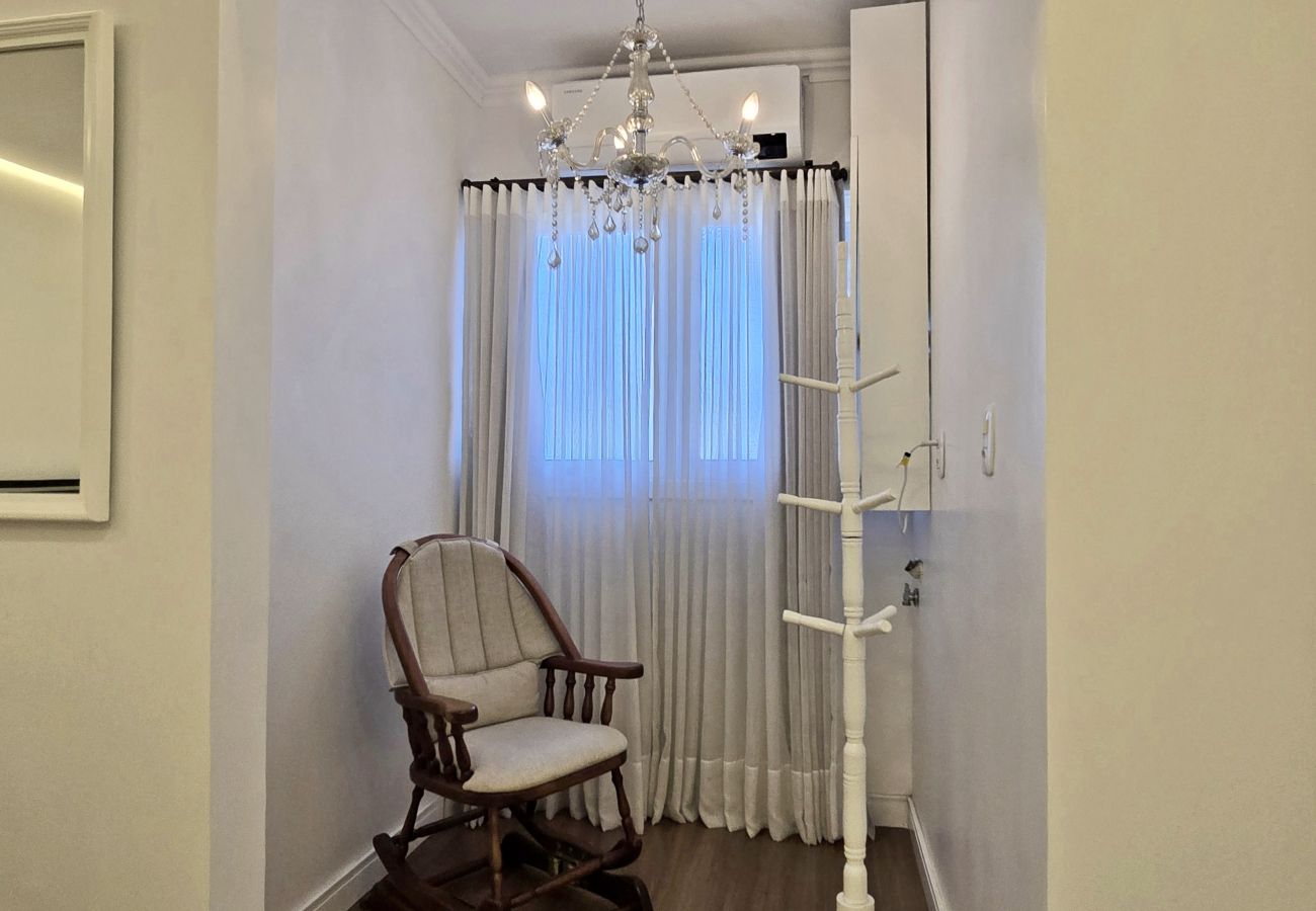 Apartamento em Gramado - NOVO! Duplex 3 dormitórios a 100m da Rua Torta! 