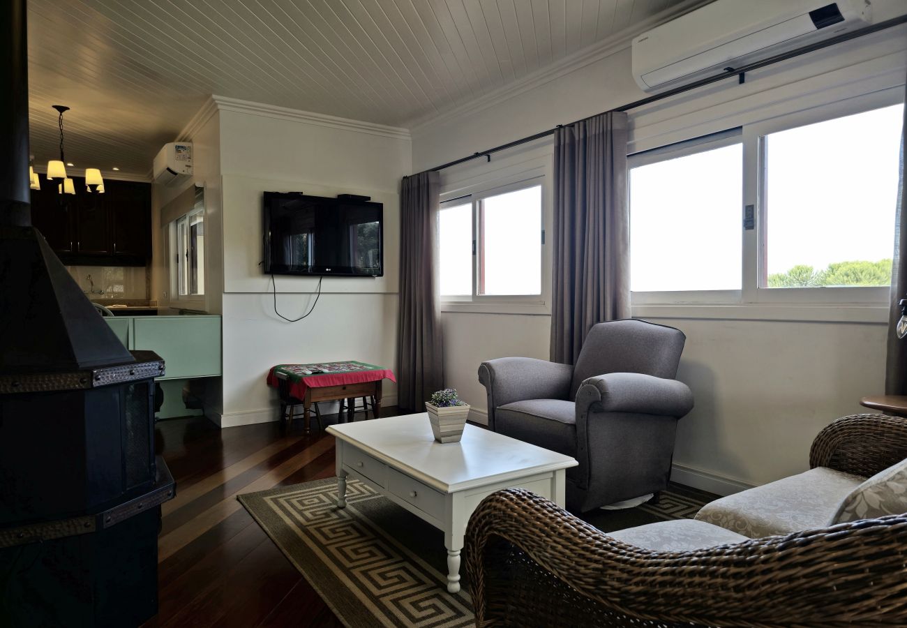 Apartamento em Gramado - NOVO! Duplex 3 dormitórios a 100m da Rua Torta! 