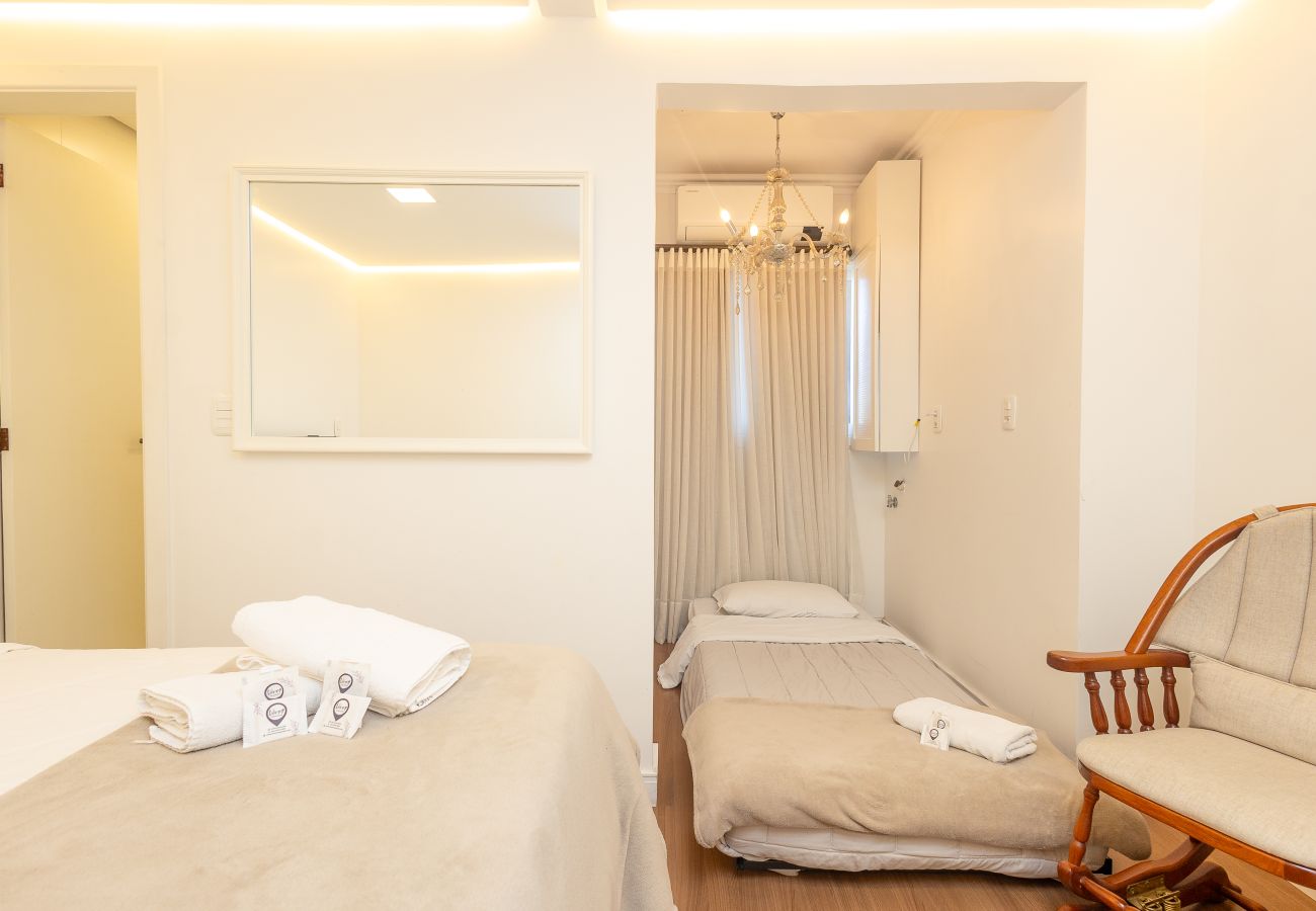 Apartamento em Gramado - NOVO! Duplex 3 dormitórios a 100m da Rua Torta! 