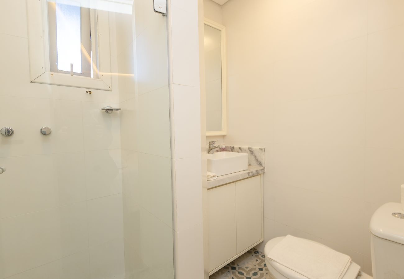 Apartamento em Gramado - NOVO! Duplex 3 dormitórios a 100m da Rua Torta! 