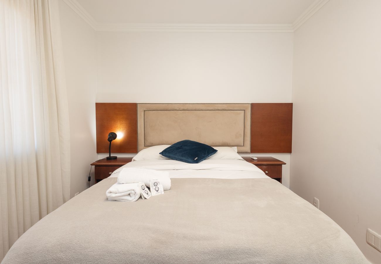 Apartamento em Gramado - NOVO! Duplex 3 dormitórios a 100m da Rua Torta! 