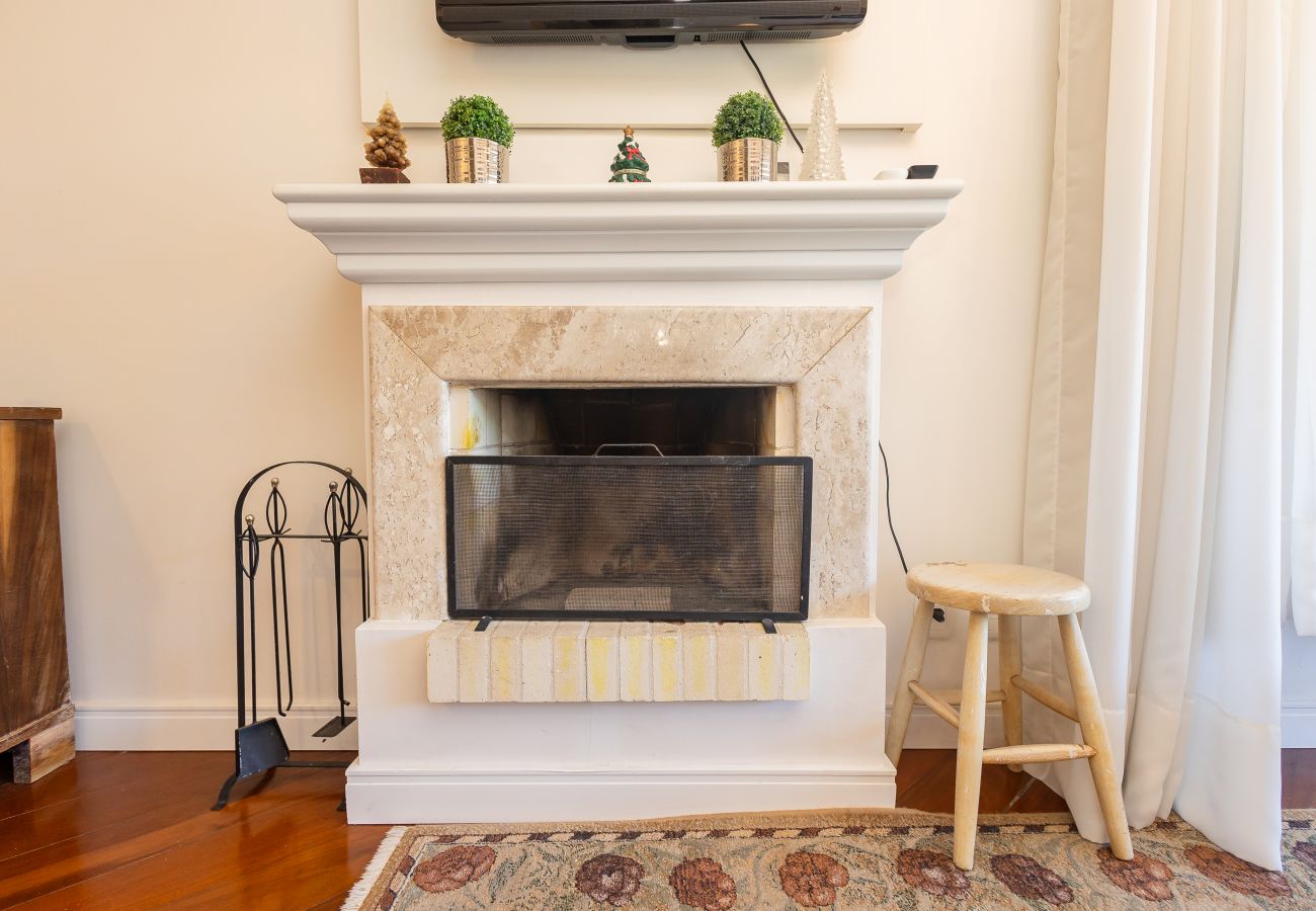 Apartamento em Gramado - NOVO! Duplex 3 dormitórios a 100m da Rua Torta! 