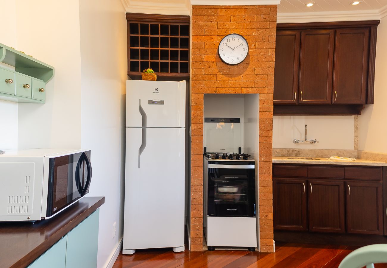 Apartamento em Gramado - NOVO! Duplex 3 dormitórios a 100m da Rua Torta! 