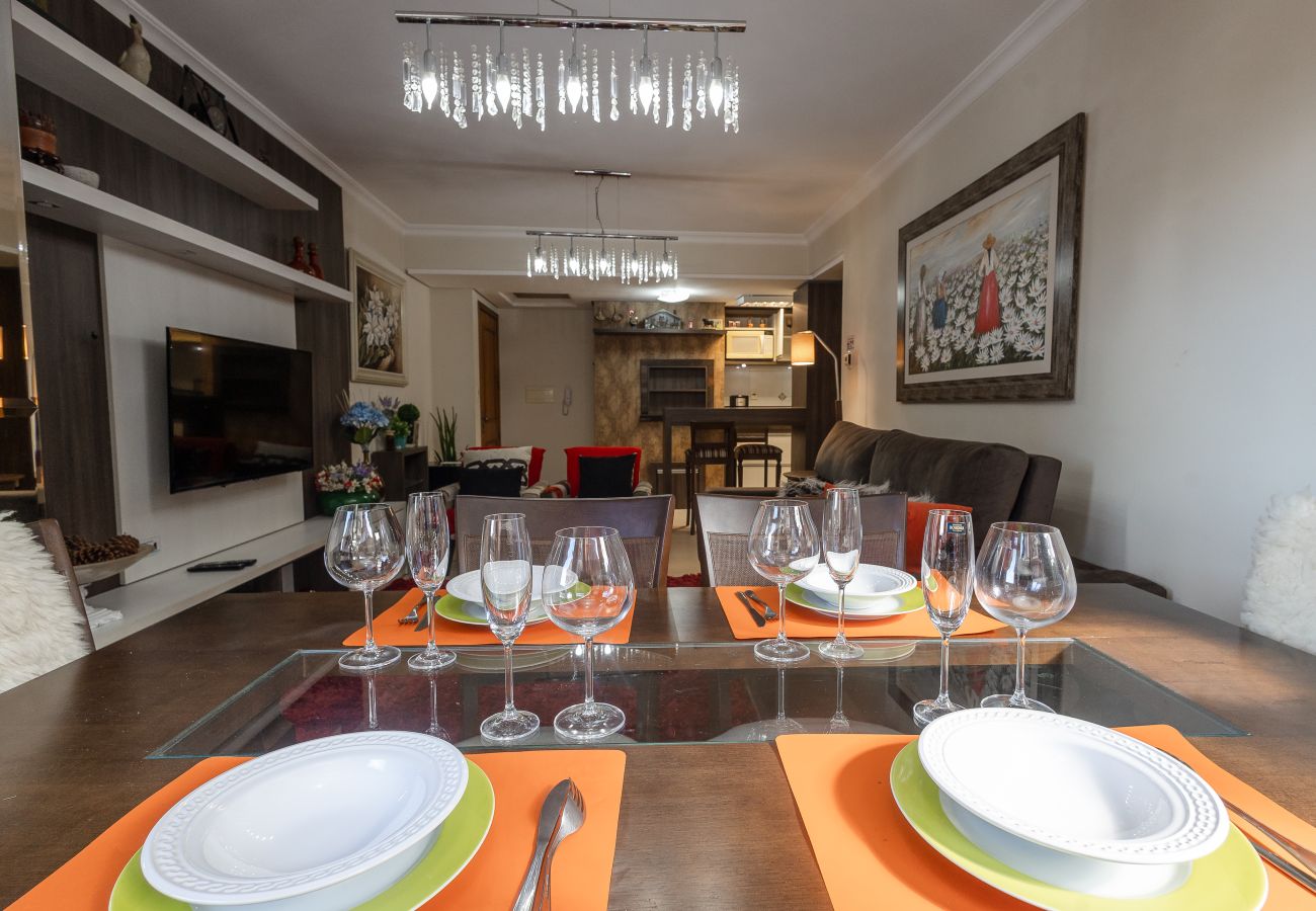 Apartamento em Gramado - Aconchegante apto 2 quartos (1 suíte) junto ao centro!