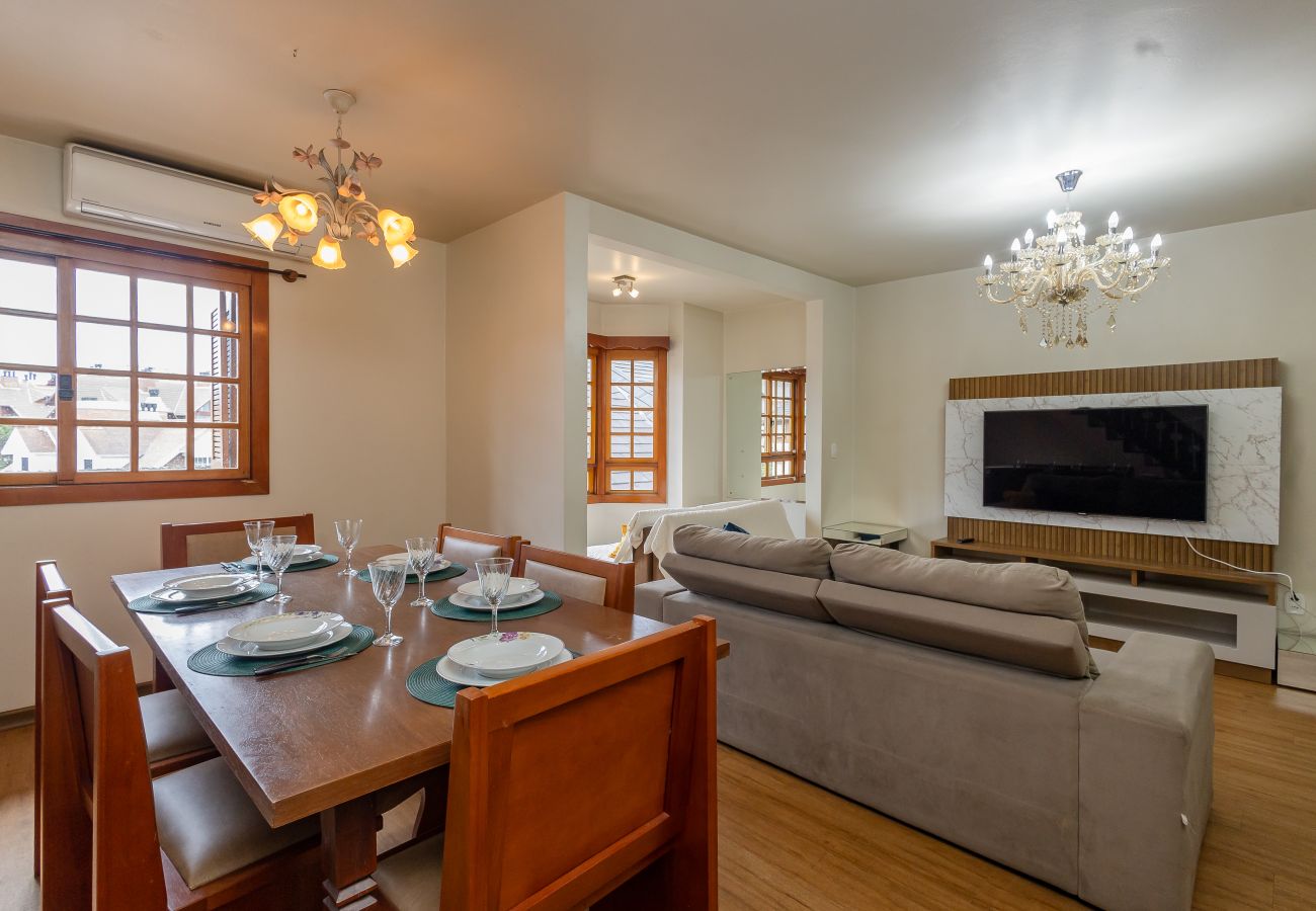 Apartamento em Gramado - Apto iluminado com 4 quartos a 700m da R Coberta!