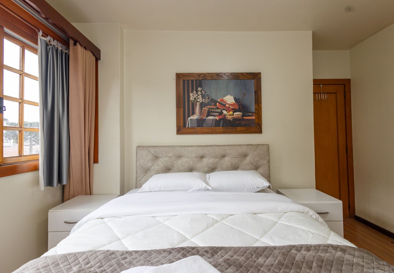 Apartamento em Gramado - Apto iluminado com 4 quartos a 700m da R Coberta!