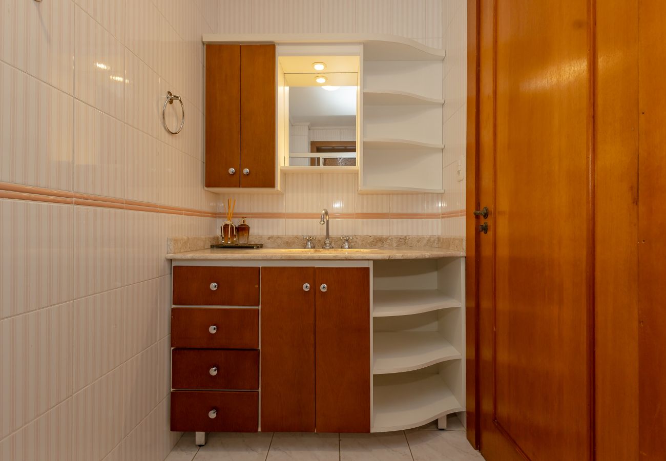 Apartamento em Gramado - Apto iluminado com 4 quartos a 700m da R Coberta!