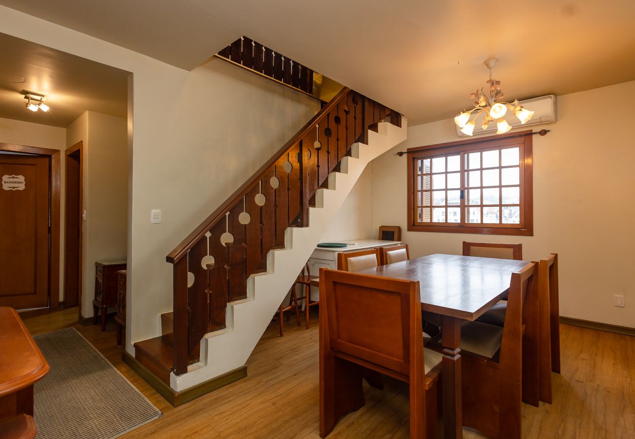 Apartamento em Gramado - Apto iluminado com 4 quartos a 700m da R Coberta!