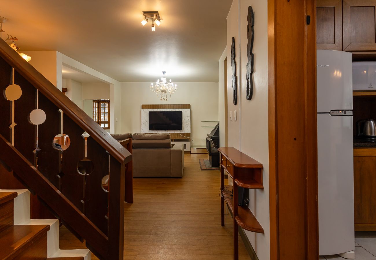 Apartamento em Gramado - Apto iluminado com 4 quartos a 700m da R Coberta!