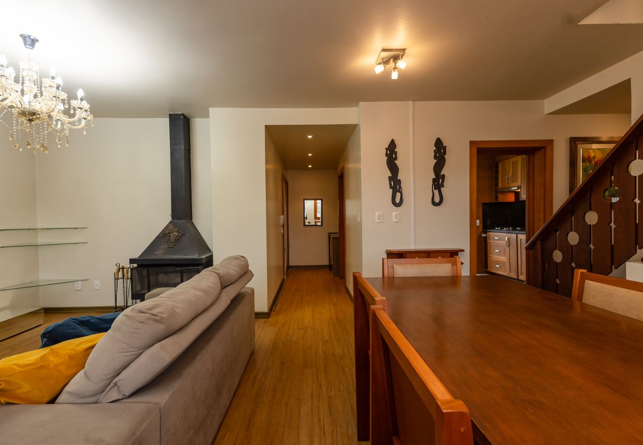 Apartamento em Gramado - Apto iluminado com 4 quartos a 700m da R Coberta!