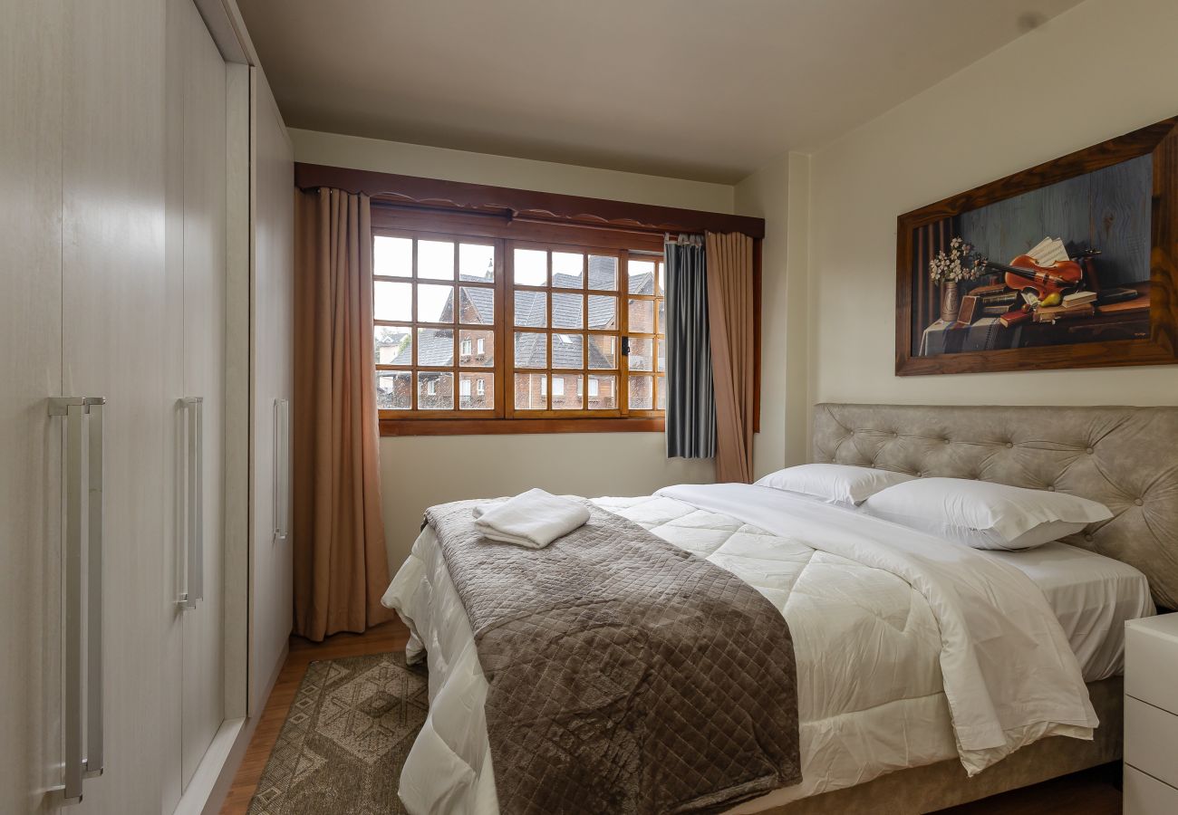 Apartamento em Gramado - Apto iluminado com 4 quartos a 700m da R Coberta!
