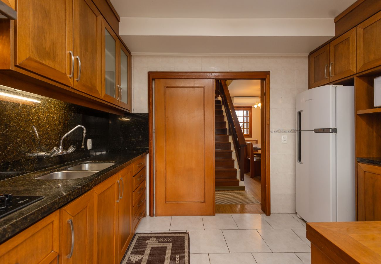 Apartamento em Gramado - Apto iluminado com 4 quartos a 700m da R Coberta!