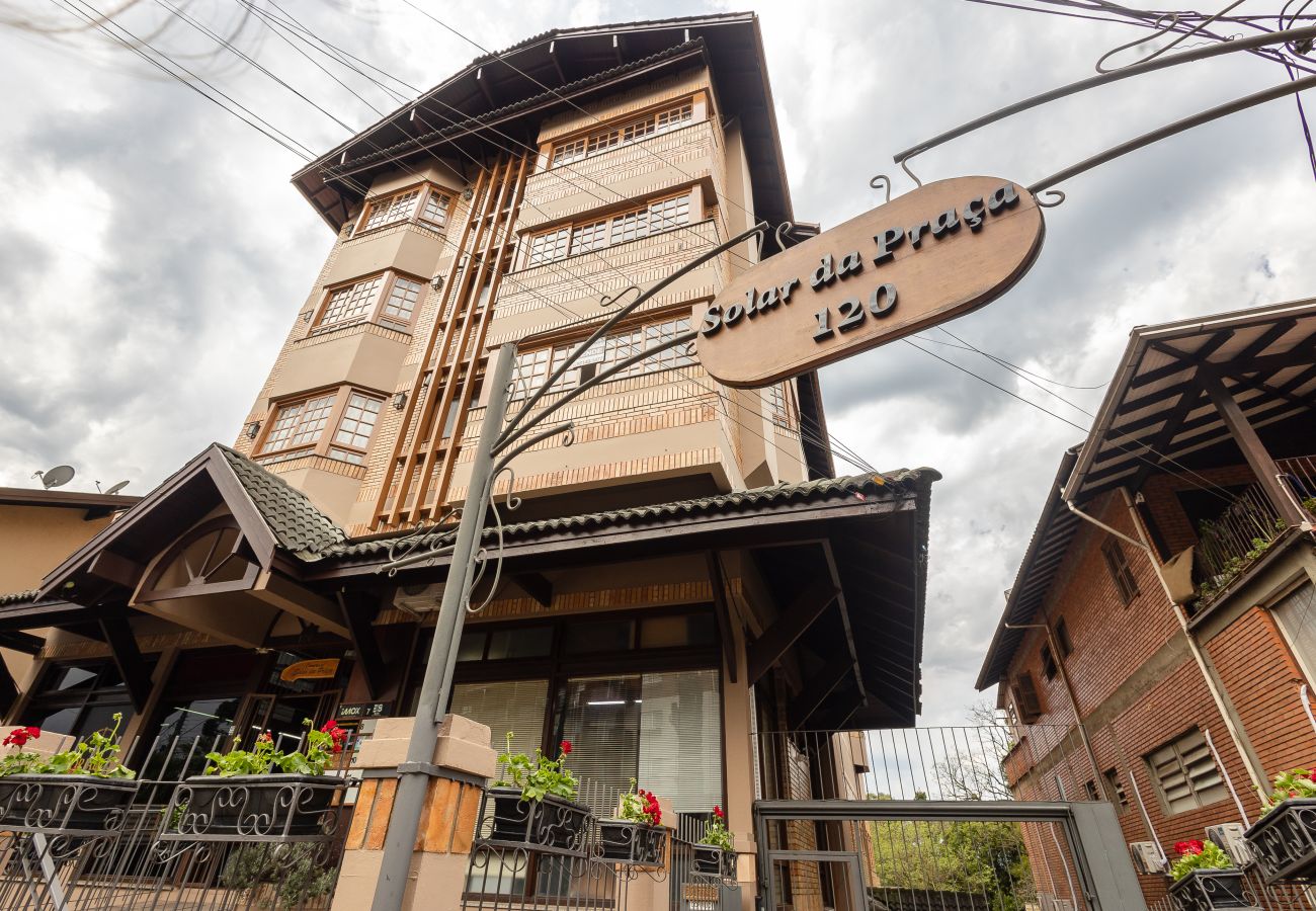 Apartamento em Gramado - Apto iluminado com 4 quartos a 700m da R Coberta!