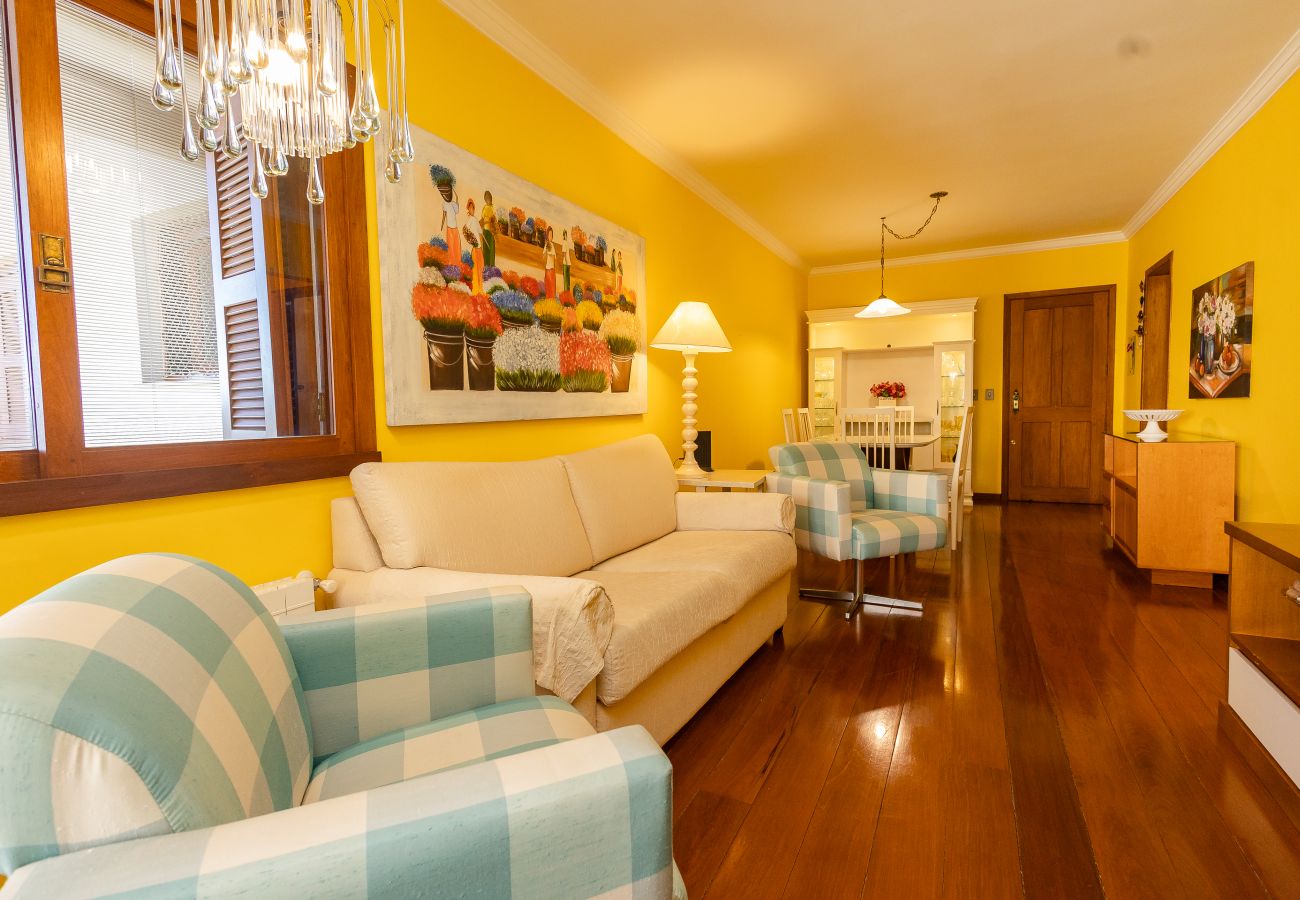 Apartamento em Gramado - 1D aconchegante com vista para o vale, 1,5km da R Coberta