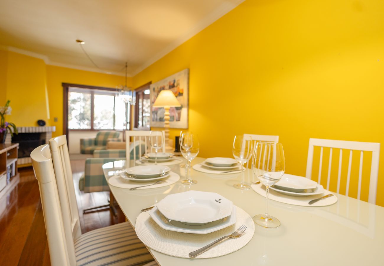 Apartamento em Gramado - 1D aconchegante com vista para o vale, 1,5km da R Coberta