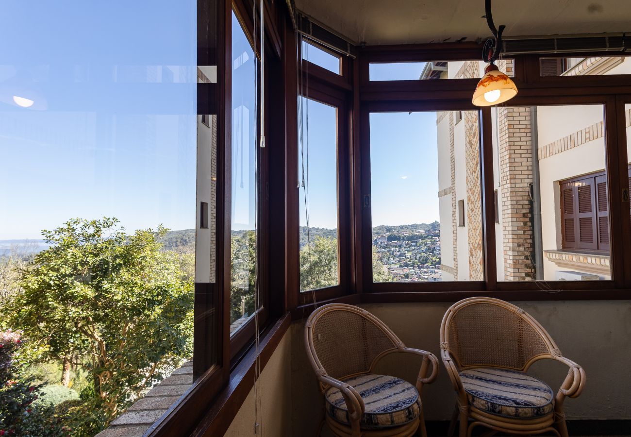 Apartamento em Gramado - 1D aconchegante com vista para o vale, 1,5km da R Coberta