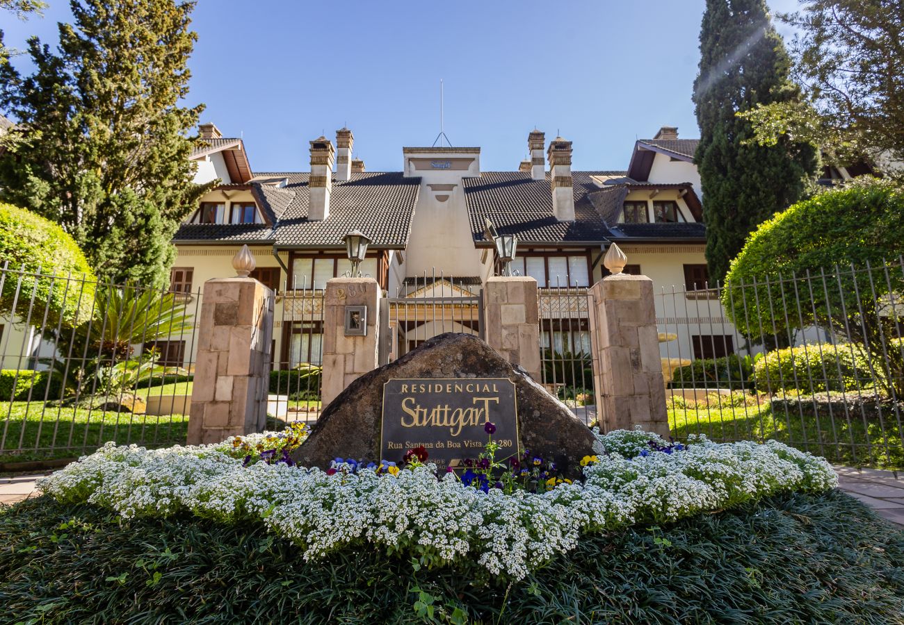 Apartamento em Gramado - 1D aconchegante com vista para o vale, 1,5km da R Coberta