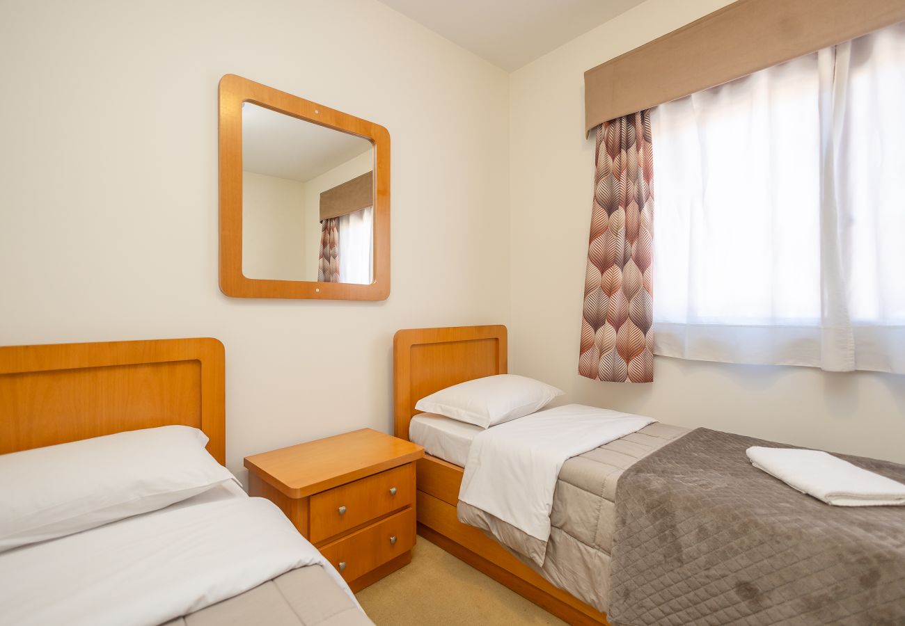 Apartamento em Gramado - Apto no coração de Gramado, a 300m da Rua Coberta 2D