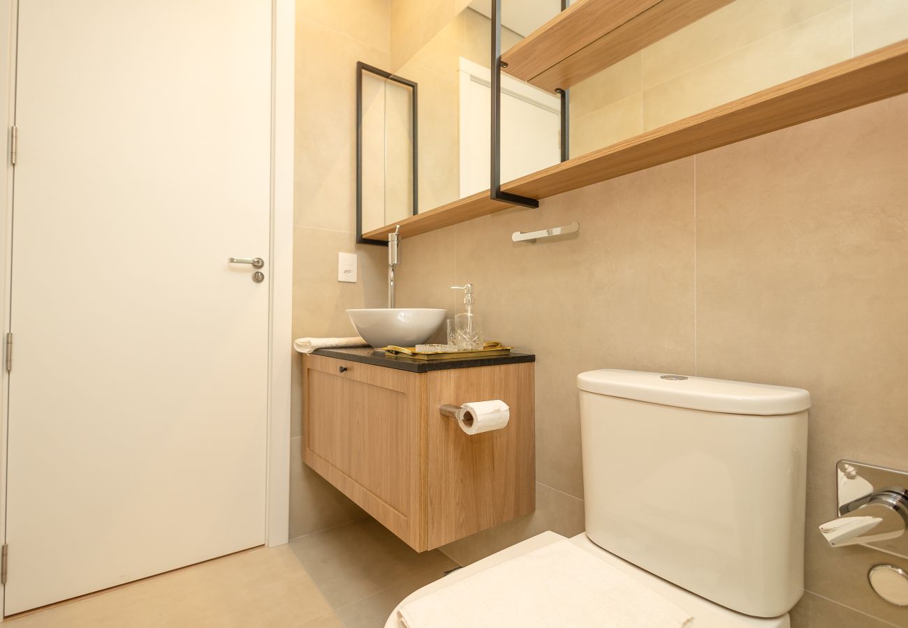 Apartamento em Gramado - NOVO! Apto moderno (2 suítes) a 600m da Rua Coberta!