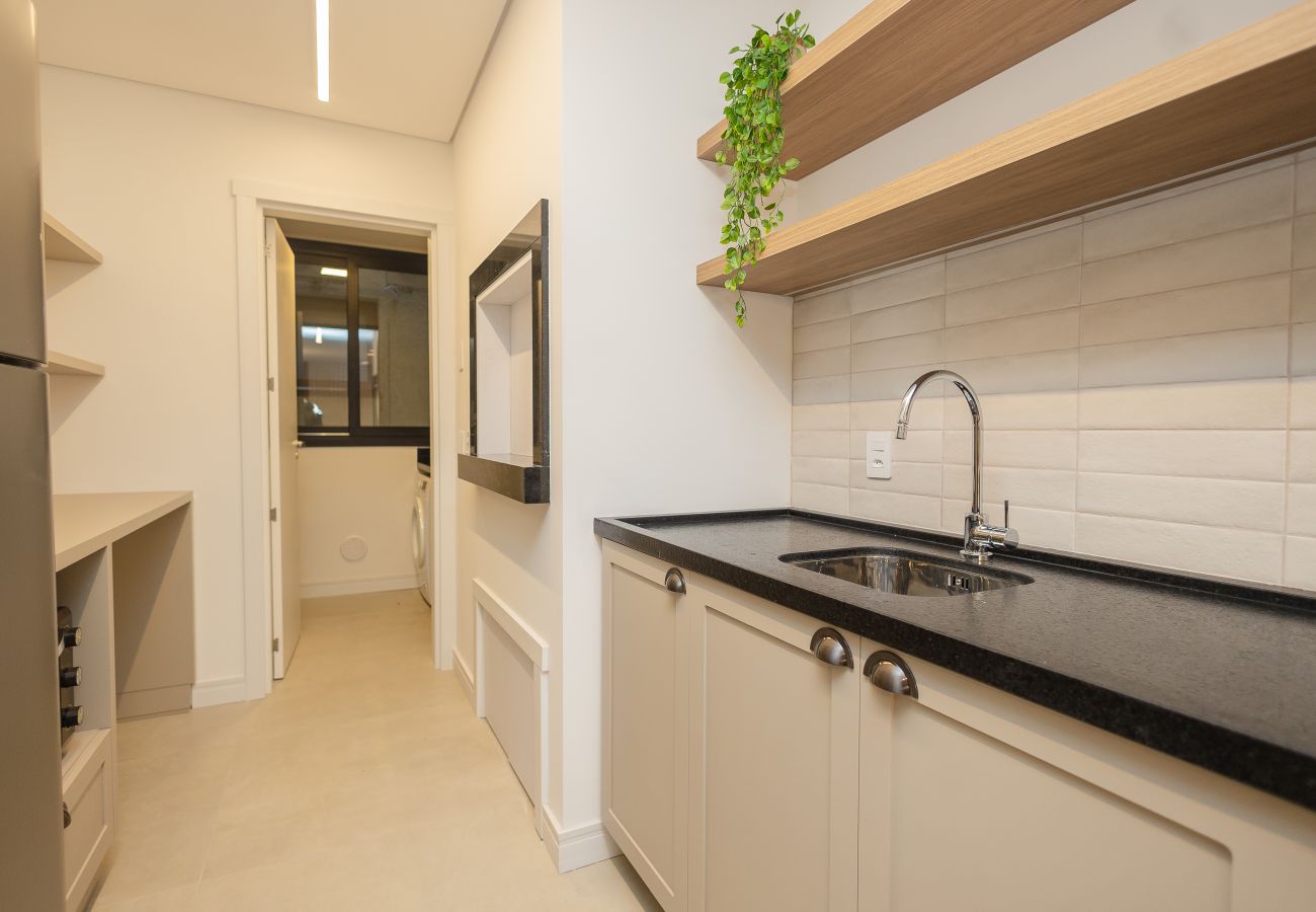 Apartamento em Gramado - NOVO! Apto moderno (2 suítes) a 600m da Rua Coberta!