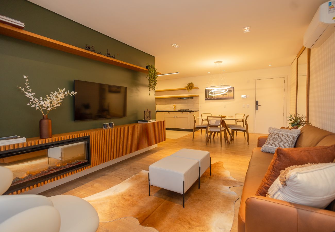 Apartamento em Gramado - NOVO! Apto moderno (2 suítes) a 600m da Rua Coberta!