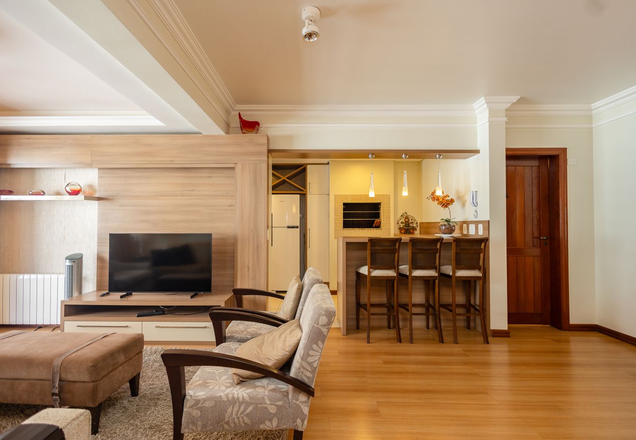 Apartamento em Gramado - Apto amplo 2D (banho social+lavabo) no coração de Gramado!